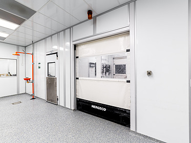 ISO 7 & 8 Cleanrooms for Medical Manufacturing Case Study - PortaFab Modular Cleanrooms